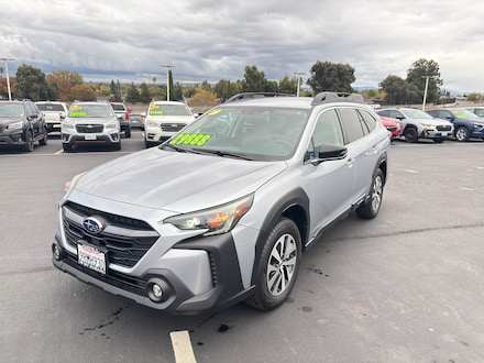 2025 Subaru Outback Premium SUV