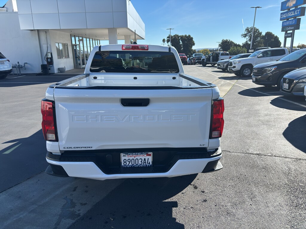 2024 Chevrolet Colorado LT photo 3