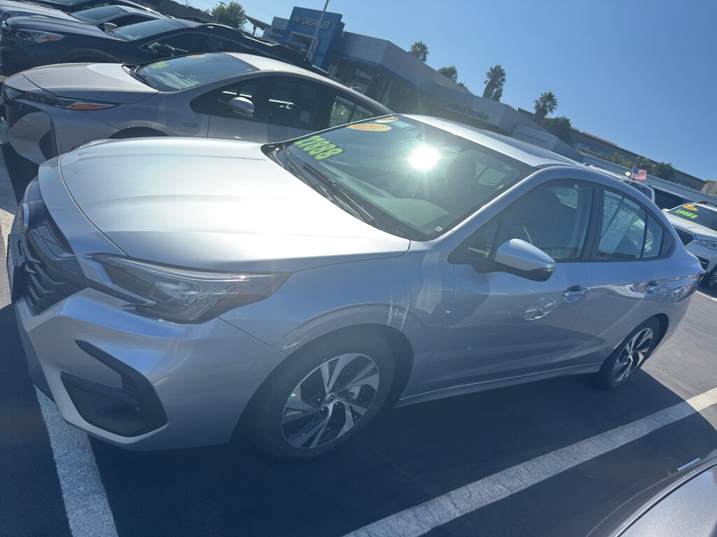 2025 Subaru Legacy Premium photo 2
