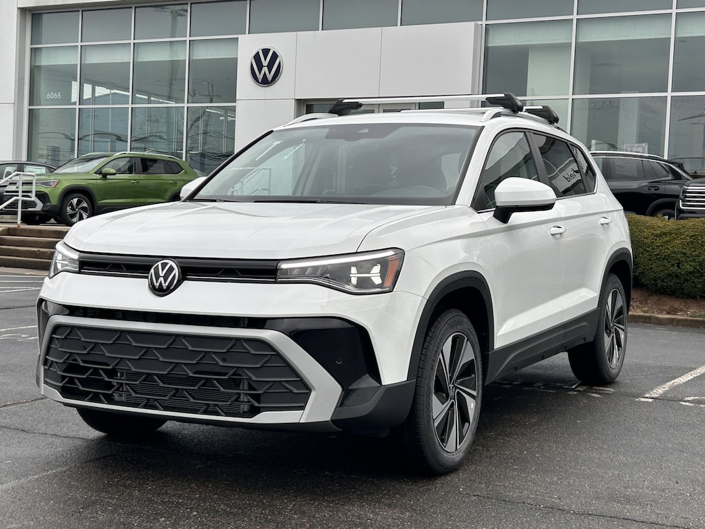 New 2026 Volkswagen Taos 1.5T SE SUV