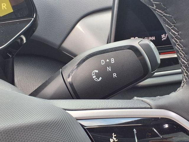 2025 Volkswagen ID.4 PRO S PLUS - Photo 18