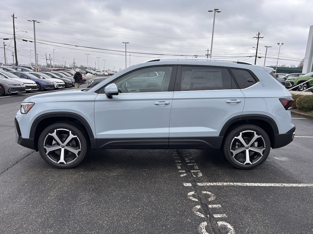 New 2026 Volkswagen Taos 1.5T SEL SUV