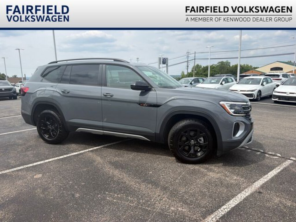 Certified 2025 Volkswagen Atlas 2.0T Peak Edition SUV