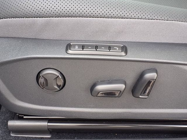 2025 Volkswagen ID.4 PRO S PLUS - Photo 11