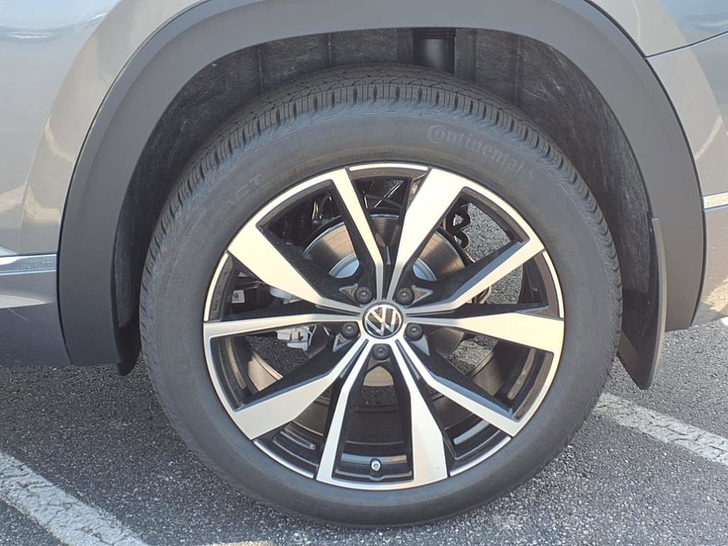 2025 Volkswagen Atlas SEL Premium R-Line - Photo 22
