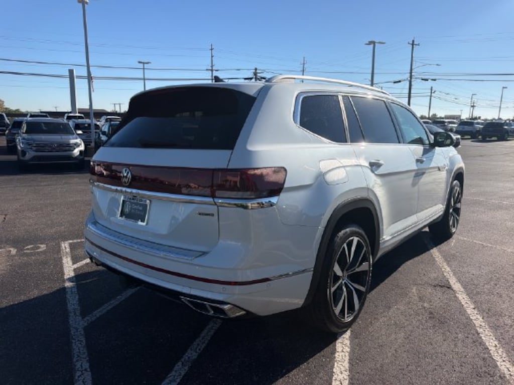 Used 2024 Volkswagen Atlas 2.0T SEL Premium R-Line SUV