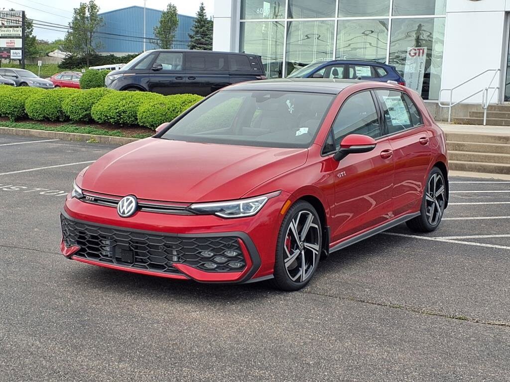 2025 Volkswagen Golf GTI SE photo 2