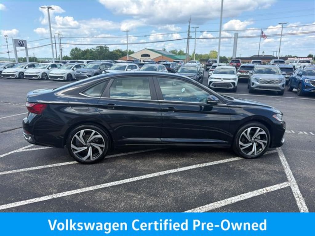 Certified 2025 Volkswagen Jetta 1.5T SEL Sedan