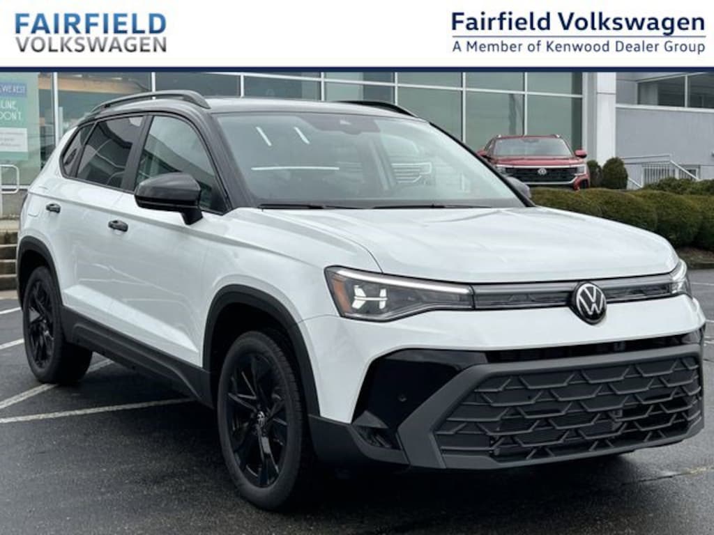 New 2026 Volkswagen Taos 1.5T SE Black SUV