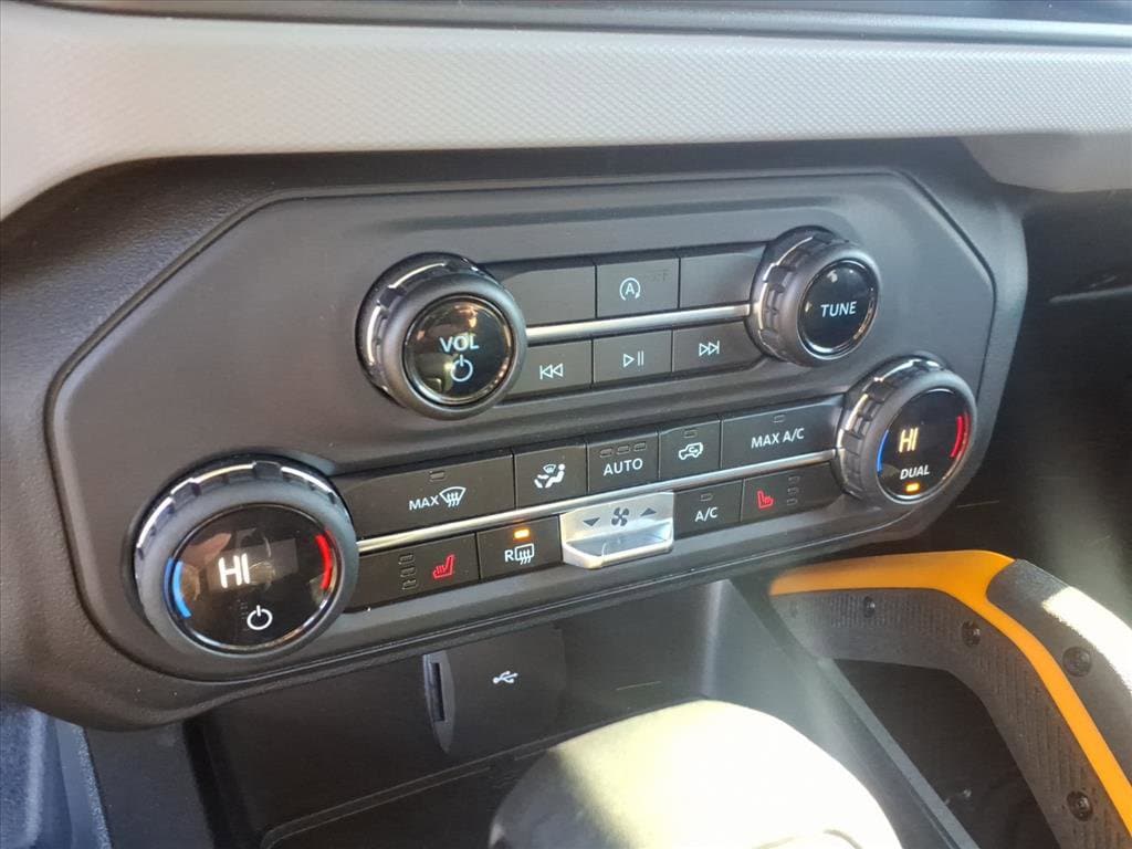 2023 Ford Bronco 4-Door Badlands - Photo 17