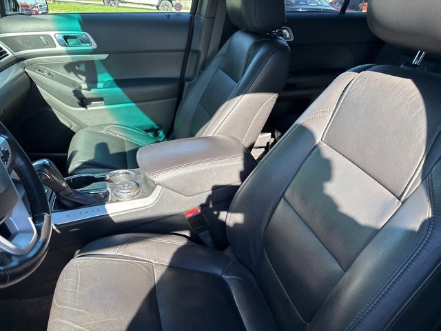 2015 Ford Explorer XLT photo 4