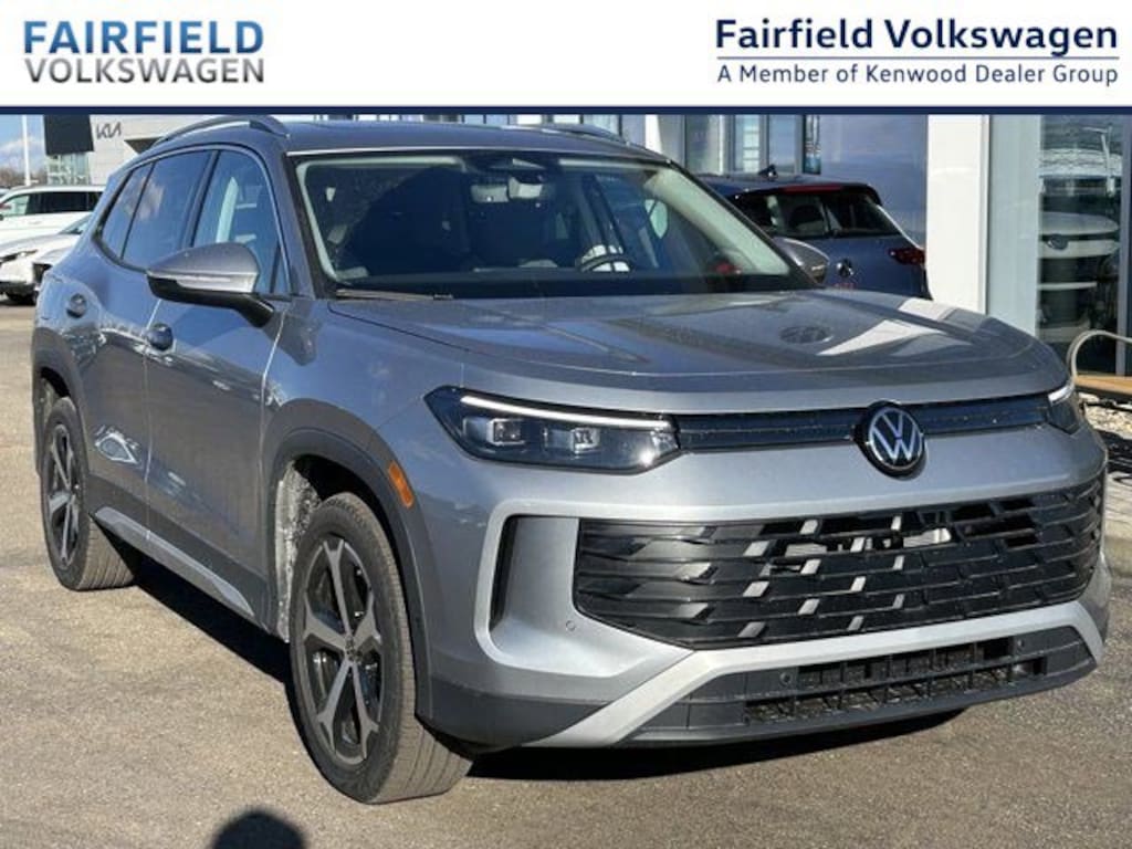 New 2026 Volkswagen Tiguan 2.0T SE SUV