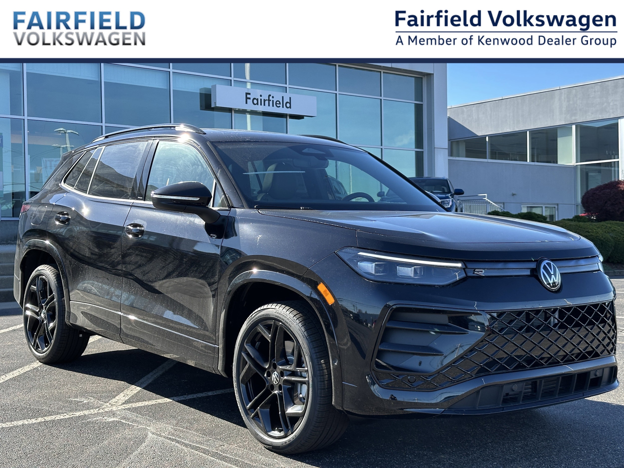 2026 Volkswagen Tiguan SE R-LINE BLACK's photo