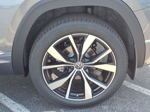 2025 Volkswagen Atlas SEL Premium R-Line - Photo 22