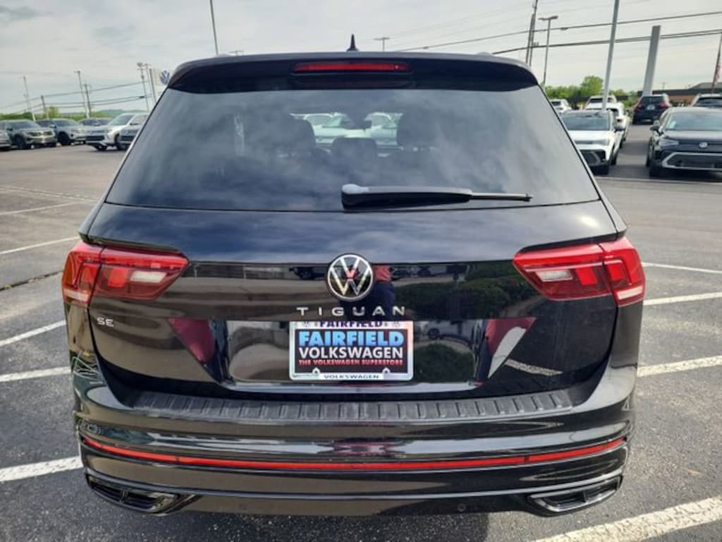Certified 2023 Volkswagen Tiguan 2.0T SE R-Line Black SUV