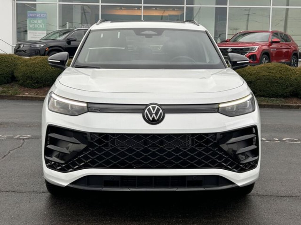 New 2026 Volkswagen Tiguan 2.0T SE R-Line Black SUV