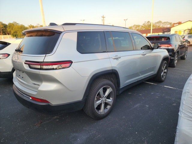 2022 Jeep Grand Cherokee Limited photo 3