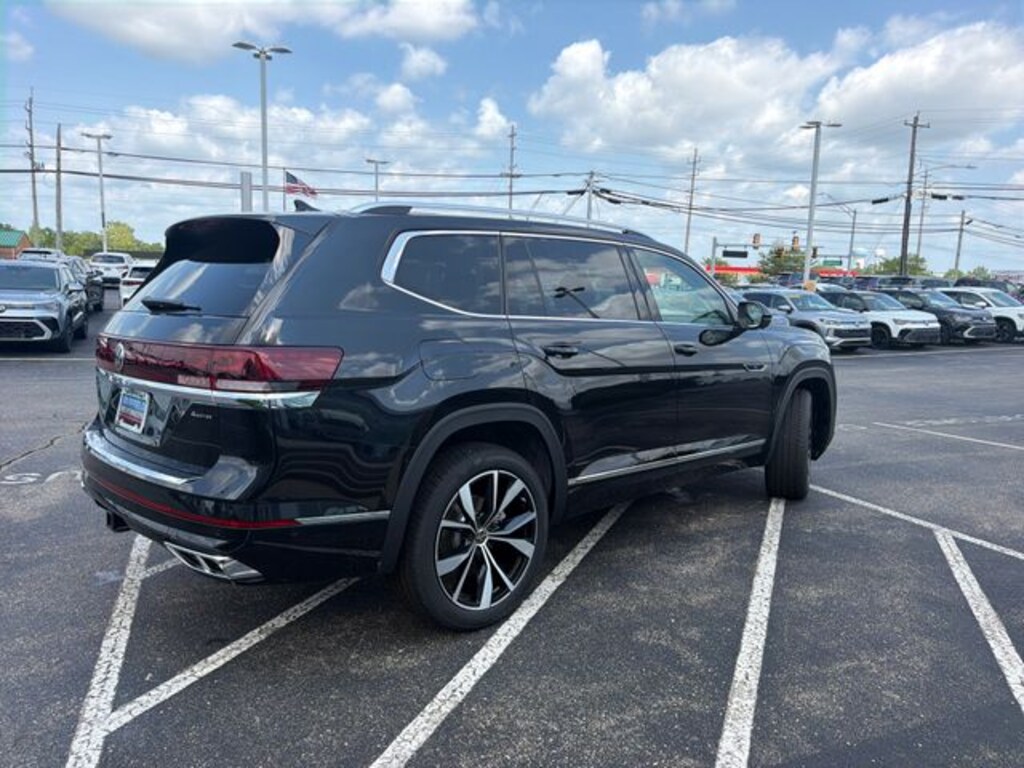 New 2026 Volkswagen Atlas SEL Premium R-Line SUV