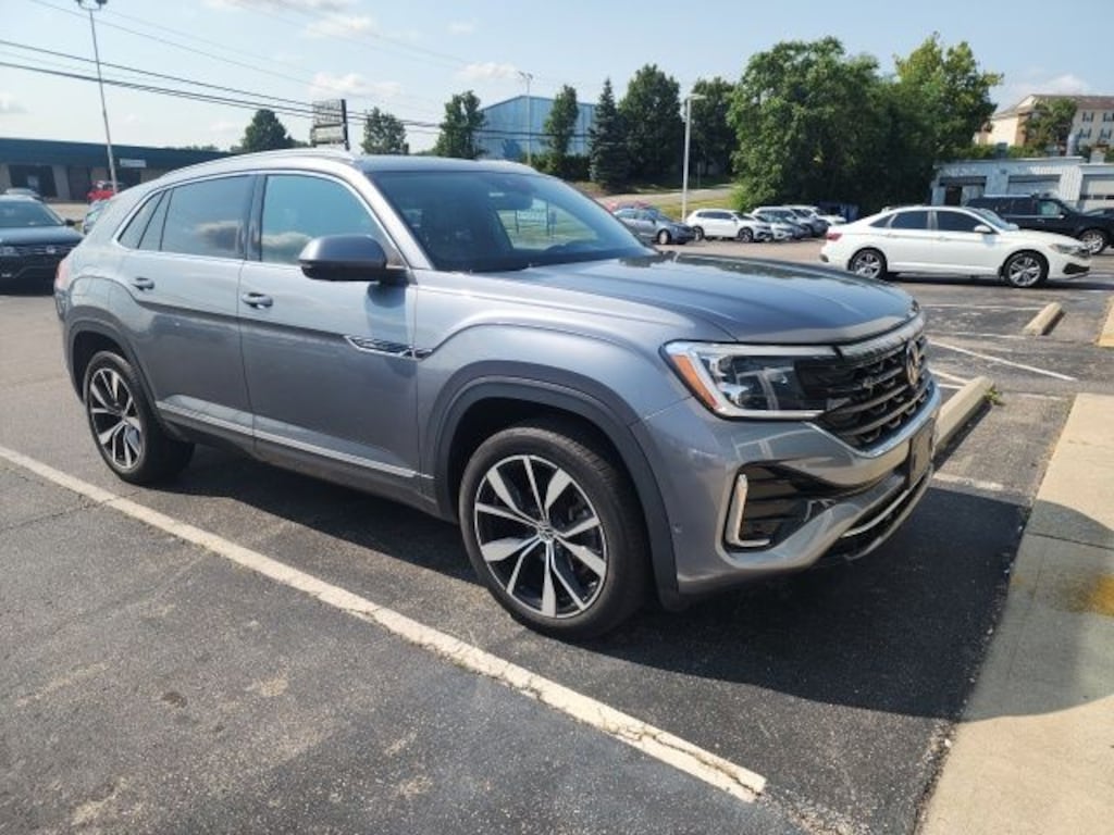 Used 2024 Volkswagen Atlas Cross Sport 2.0T SEL Premium R-Line SUV