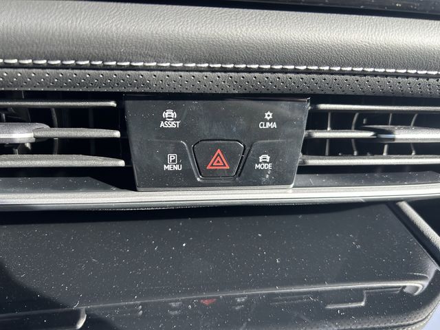 2026 Volkswagen Atlas SE w/Tech - Photo 19