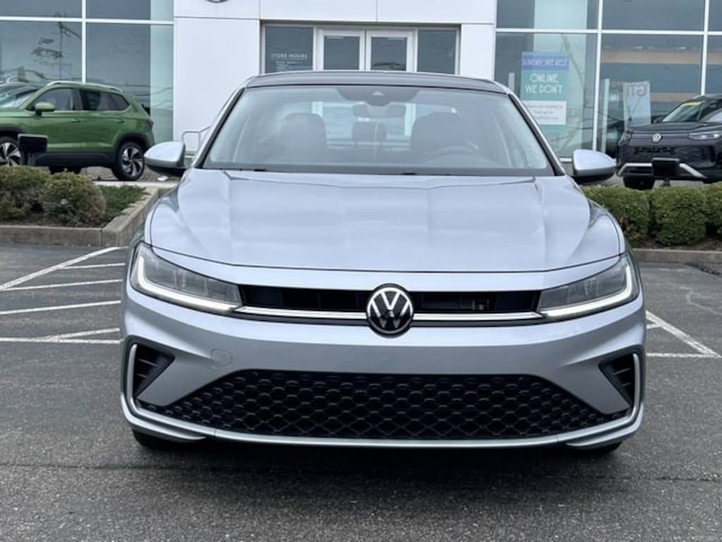 New 2026 Volkswagen Jetta 1.5T SE Sedan