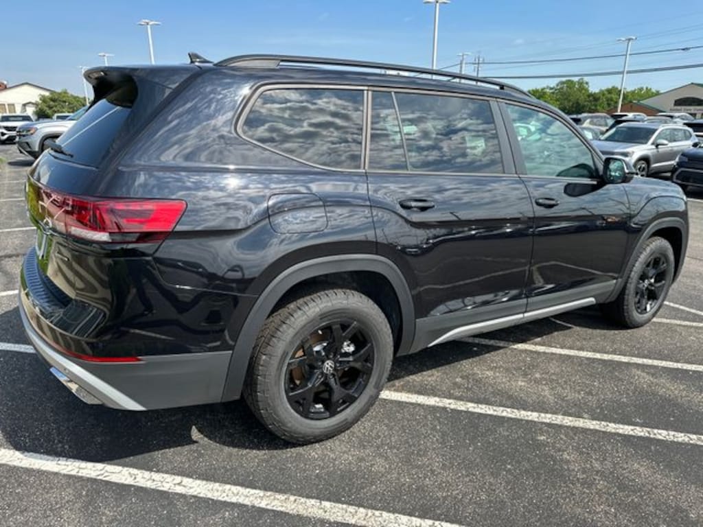 New 2026 Volkswagen Atlas 2.0T Peak Edition SUV