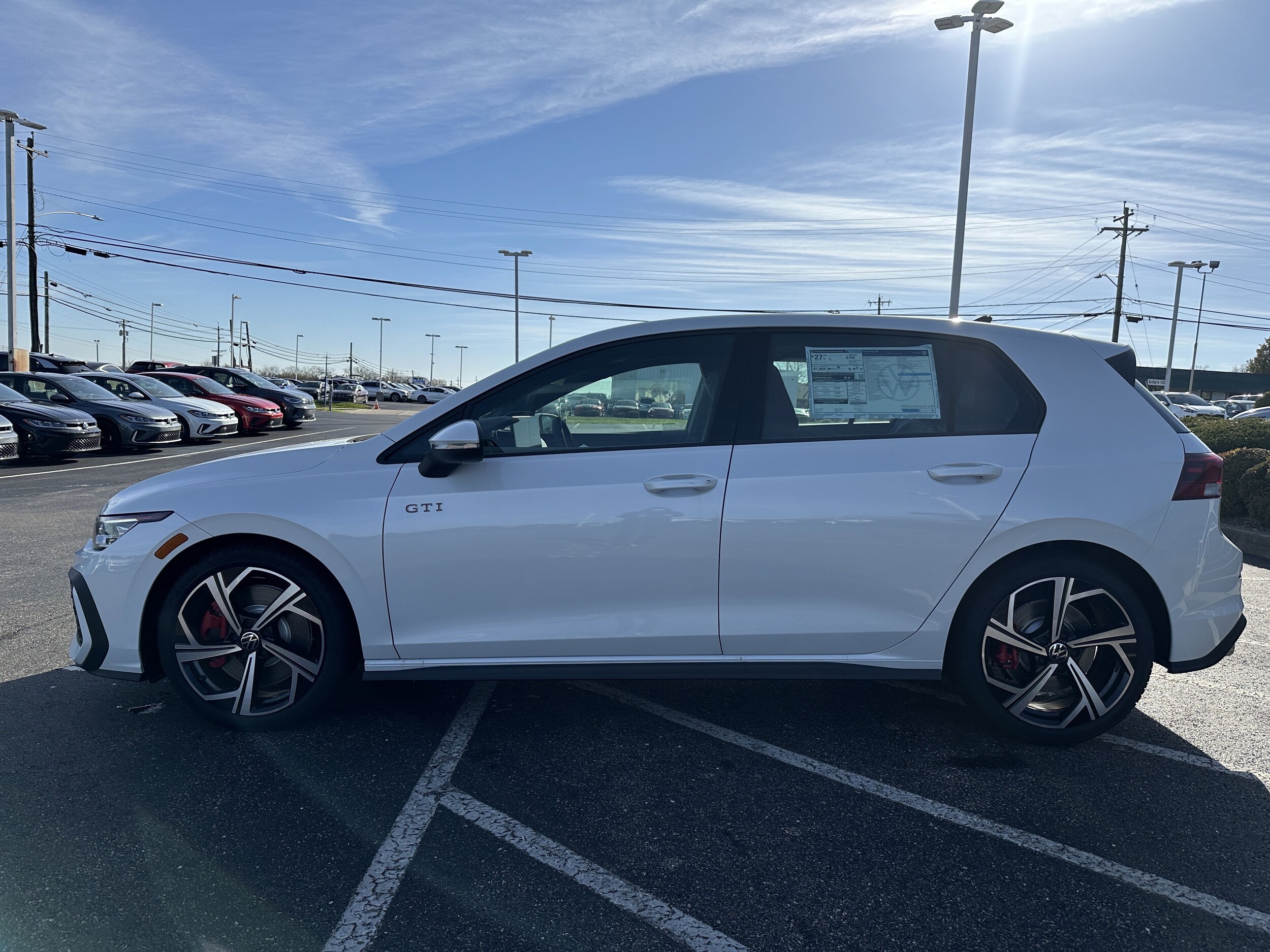 2026 Volkswagen Golf GTI SE photo 3