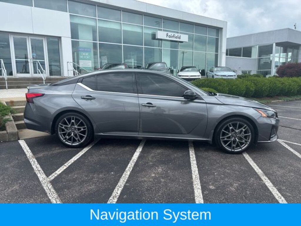 Used 2023 Nissan Altima 2.0 SR Sedan