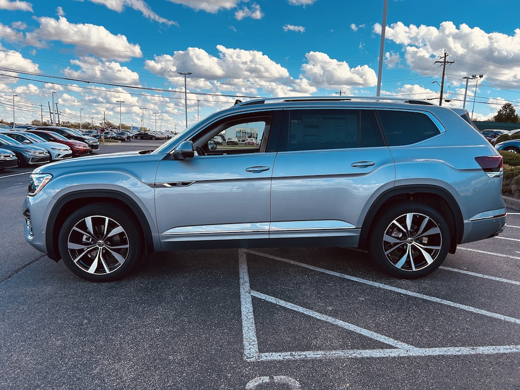 New 2026 Volkswagen Atlas 2.0T SEL Premium R-Line SUV