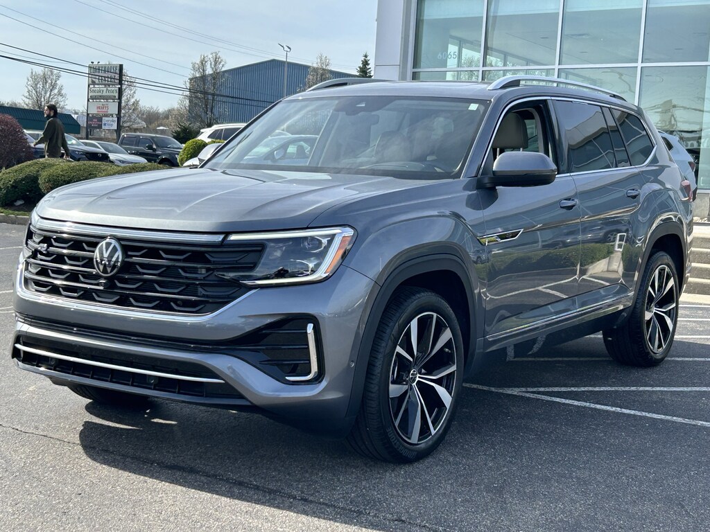 Certified 2025 Volkswagen Atlas 2.0T SEL Premium R-Line SUV