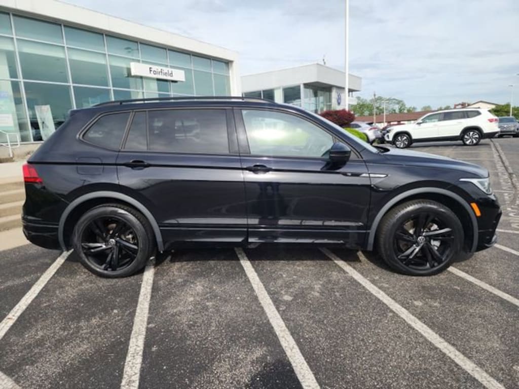 Certified 2023 Volkswagen Tiguan 2.0T SE R-Line Black SUV