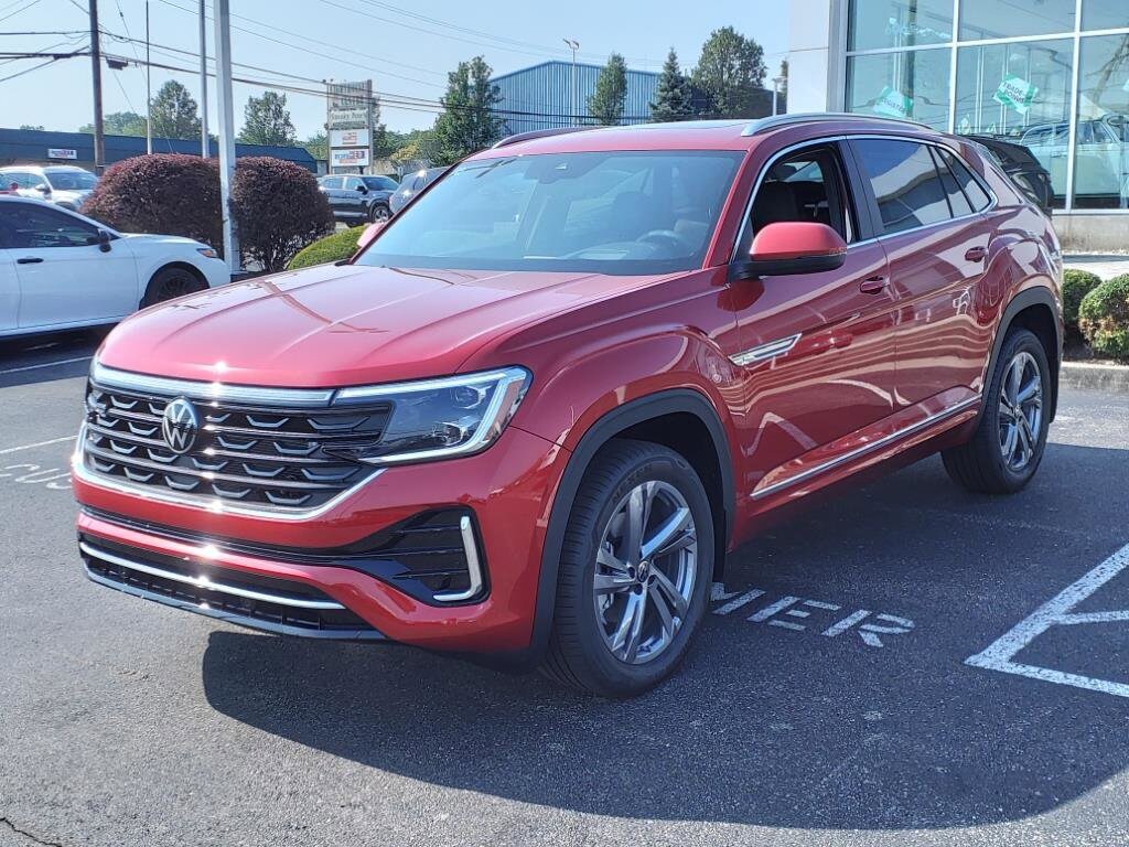 2024 Volkswagen Atlas Cross Sport SEL R-Line photo 2