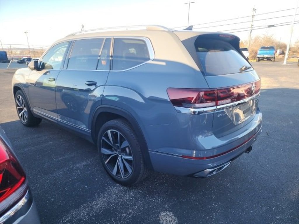 Certified 2025 Volkswagen Atlas 2.0T SEL Premium R-Line SUV