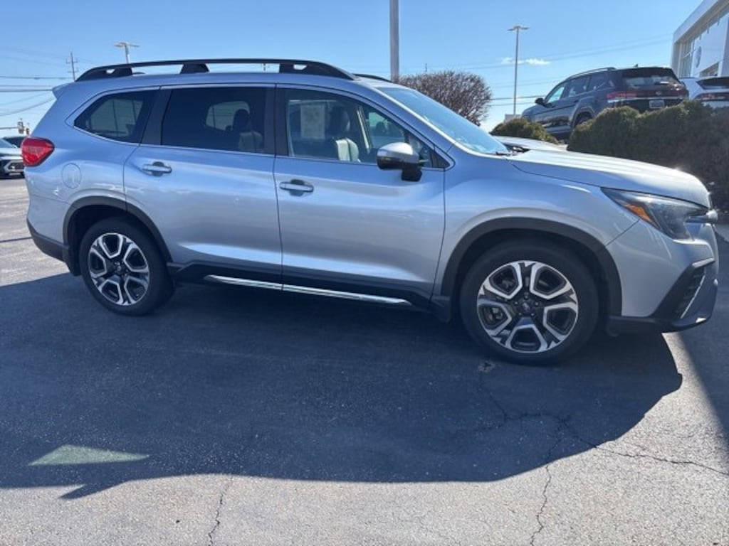 Used 2023 Subaru Ascent Limited 7-Passenger SUV