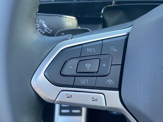 2026 Volkswagen Atlas Cross Sport SEL Premium R-LINE - Photo 19