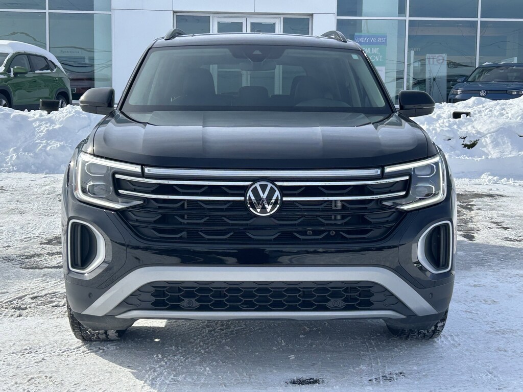 Used 2024 Volkswagen Atlas 2.0T Peak Edition SE w/Technology SUV