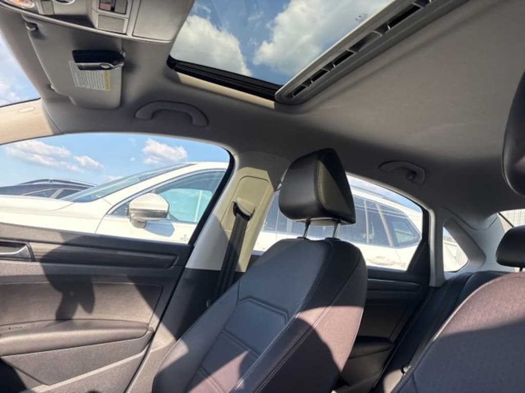 Used 2020 Volkswagen Passat 2.0T R-Line Sedan