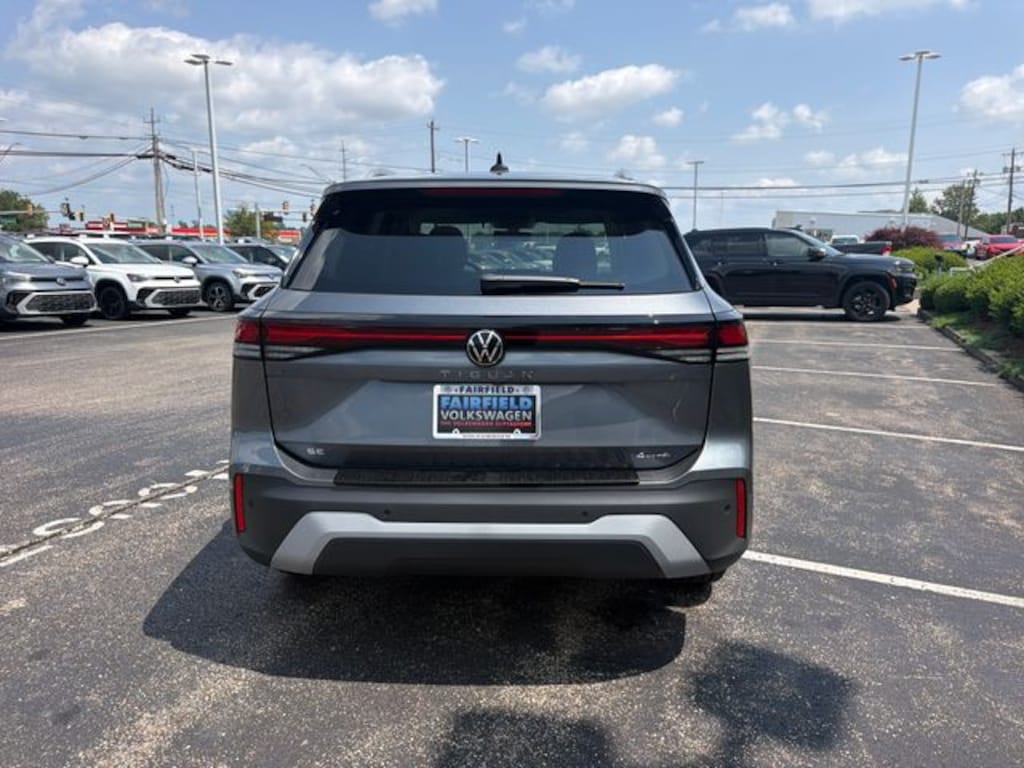 New 2026 Volkswagen Tiguan 2.0T SE SUV