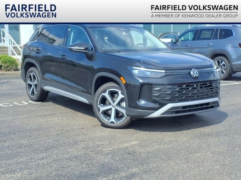 New 2025 Volkswagen Tiguan 2.0T SE SUV