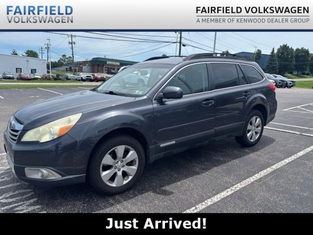 Used 2011 Subaru Outback 2.5i Limited (CVT) SUV