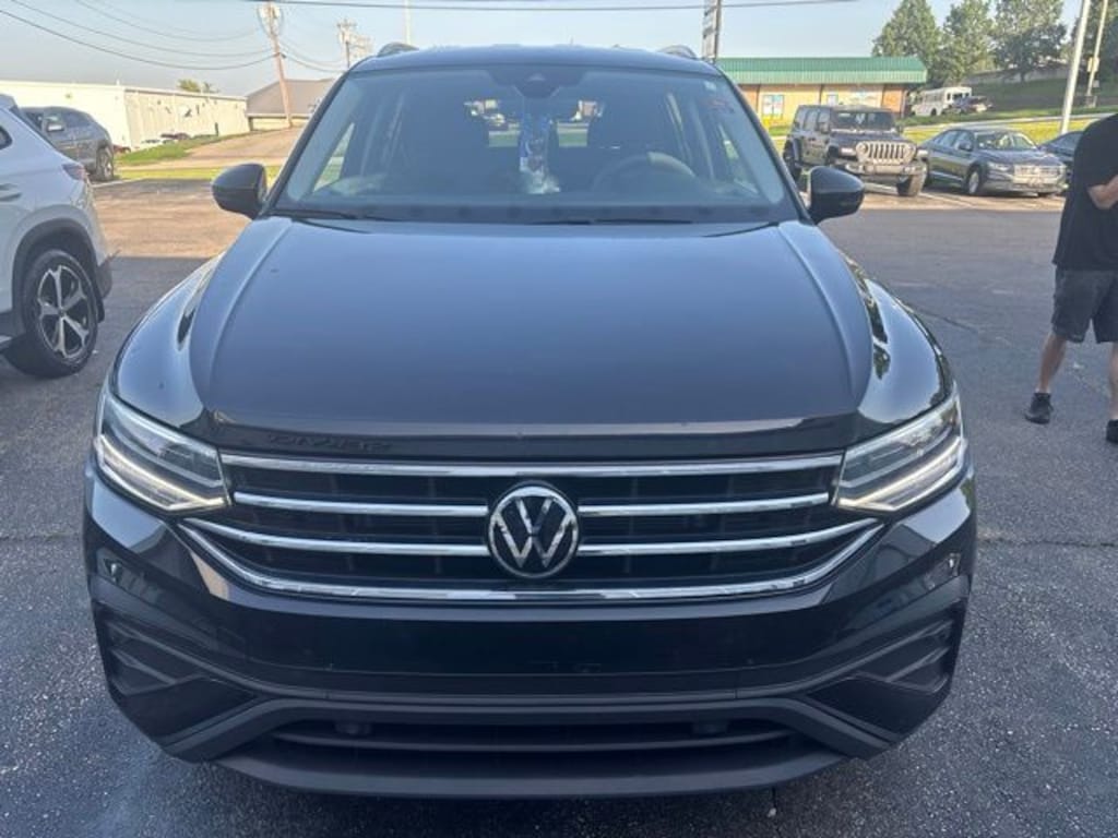 Used 2023 Volkswagen Tiguan 2.0T SE SUV