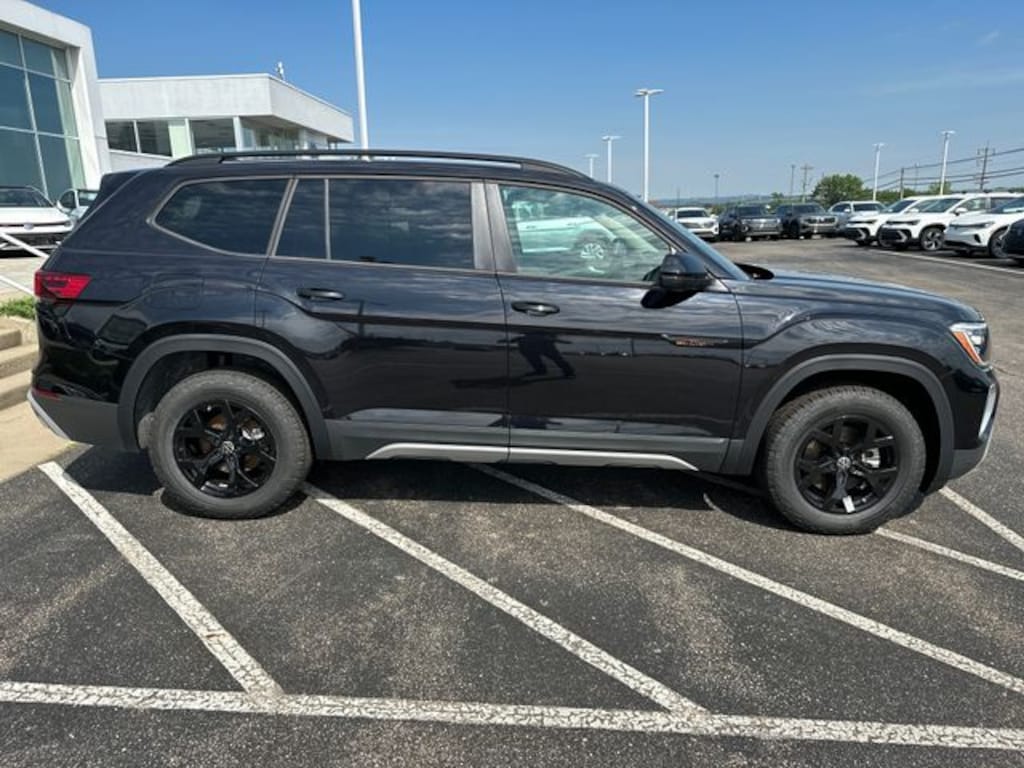 New 2026 Volkswagen Atlas 2.0T Peak Edition SUV