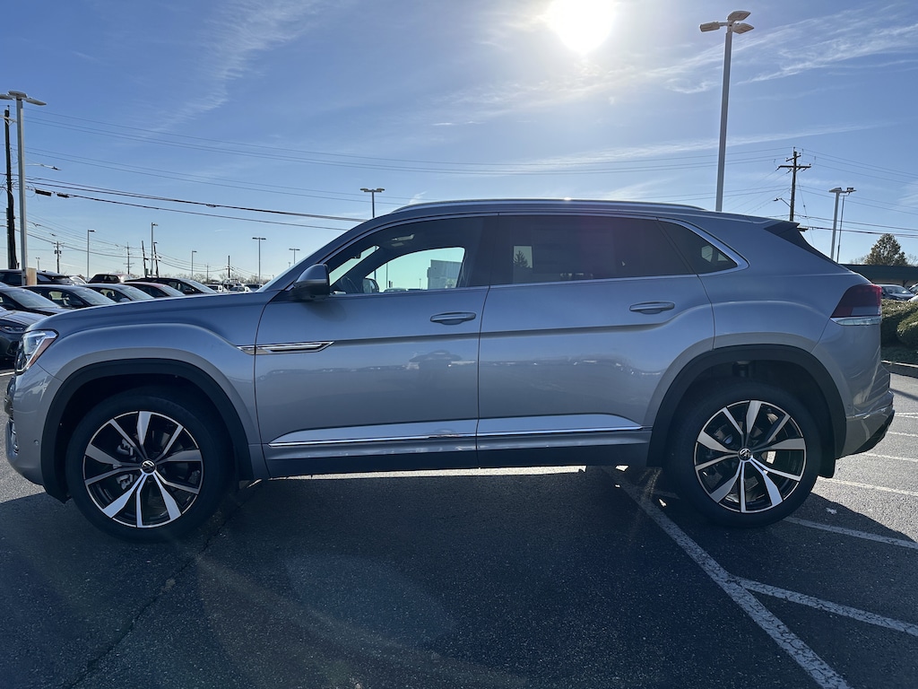 New 2026 Volkswagen Atlas Cross Sport 2.0T SEL Premium R-Line SUV