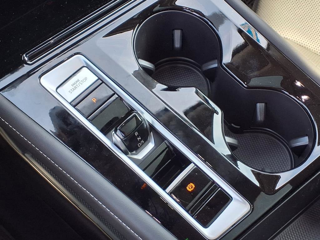 2025 Volkswagen Atlas SEL Premium R-Line - Photo 18