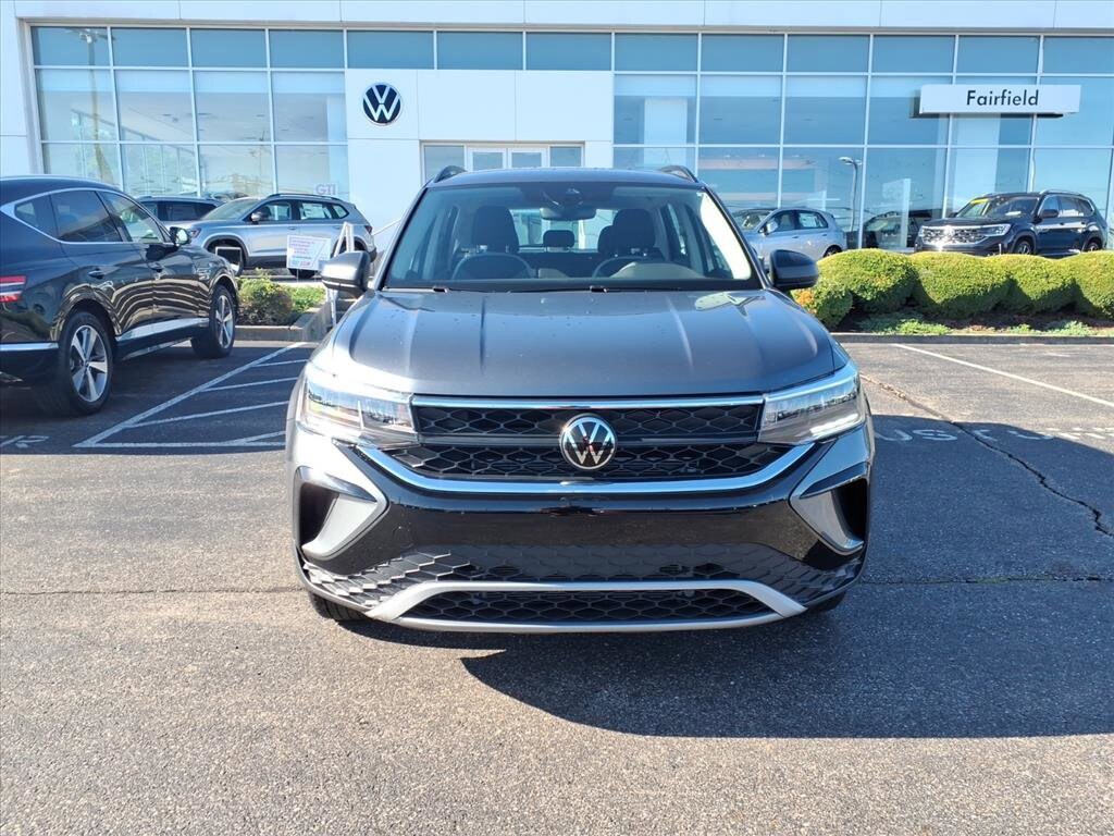 2024 Volkswagen Taos S photo 2