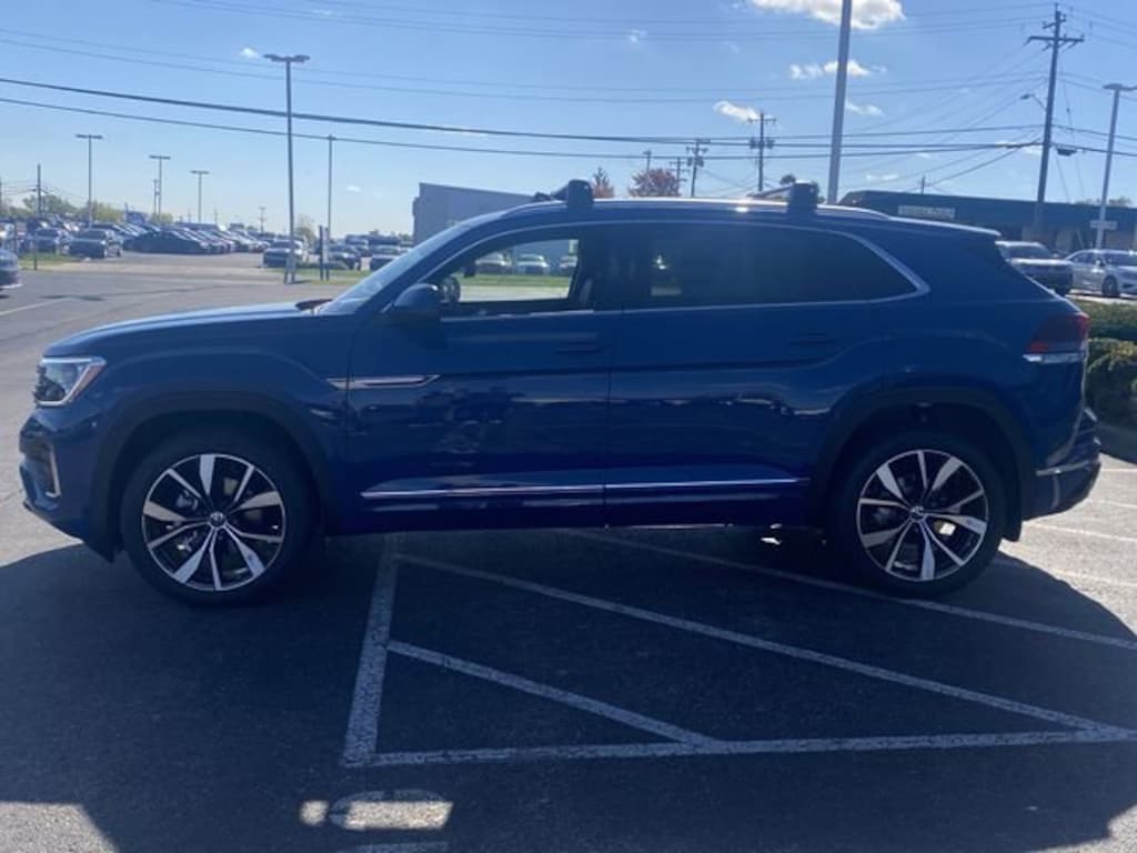 New 2026 Volkswagen Atlas Cross Sport 2.0T SEL Premium R-Line SUV