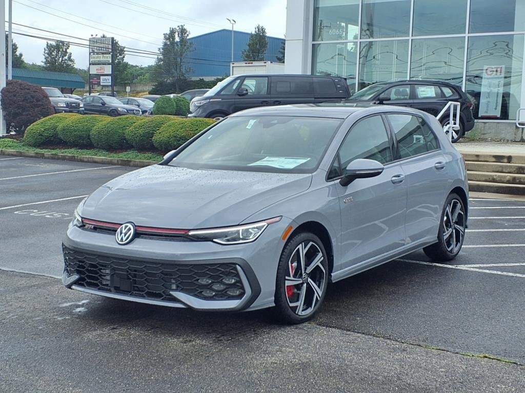 2025 Volkswagen Golf GTI SE photo 2