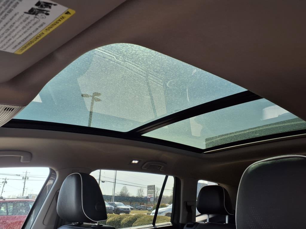 2025 Volkswagen Atlas SEL Premium R-Line - Photo 19