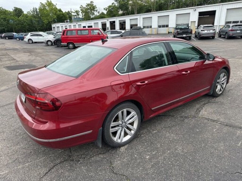 Used 2017 Volkswagen Passat 1.8T SEL Premium Sedan