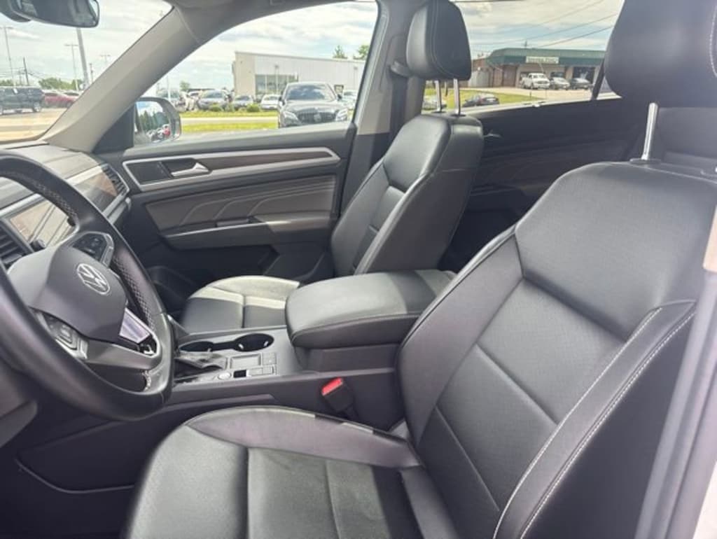 Used 2021 Volkswagen Atlas 2.0T SE w/Technology (2021.5) SUV